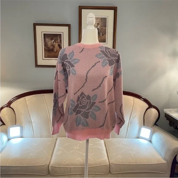 Pink & Gray Floral Print Crewneck Knit Sweater Size Medium - Picture 6 of 8